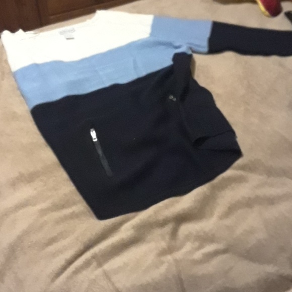 Sweater - Picture 3 of 3